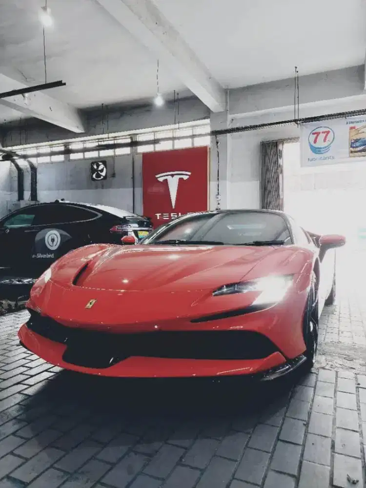 Ferrari SF90 Stradale 2023