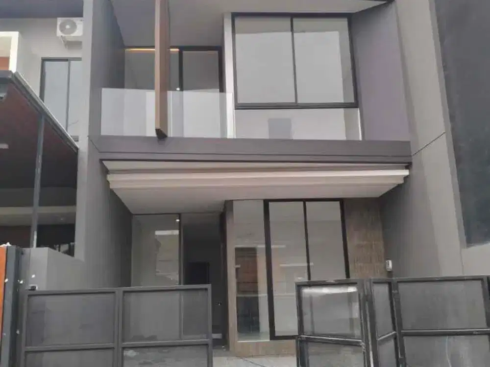 Dijual rumah baru gress lokasi premium Manyar