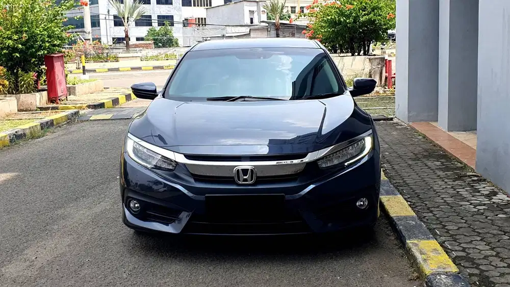 Honda Civic ES Sedan 1.5 TC Turbo CVT Biru Metalik 2016 Low Km Record