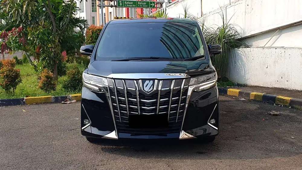 Toyota Alphard 2.5 G ATPM TSS Pilot Seat Black On Beige 2021 Like New