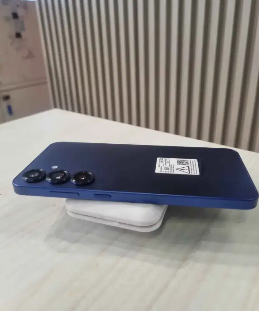 Samsung s25 plus 12/256
