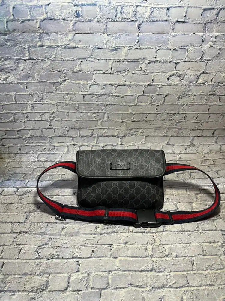 Waistbag Gucci gg supreme