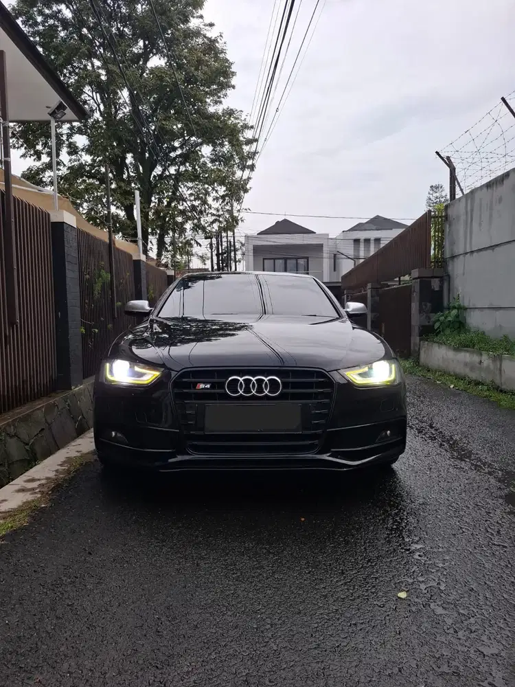 KM36rb jual cepat BU Audi A4 2014 Bensin