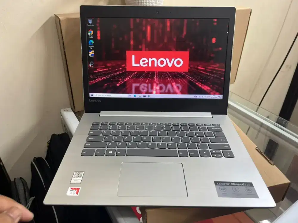 Lenovo Ideapad 330 -14AST AMD A9-9425 RAM 4 GB Hdd 1000Gb, Mulus