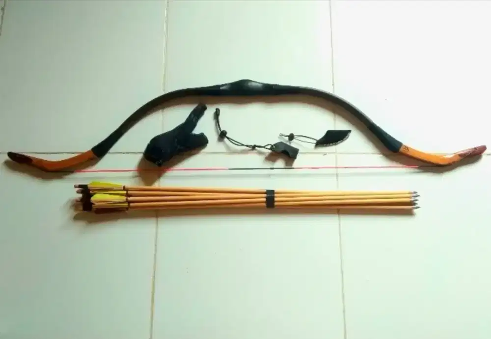 Busur Panah Horsbow Set Lengkap + Anak Panah – Kondisi Like New