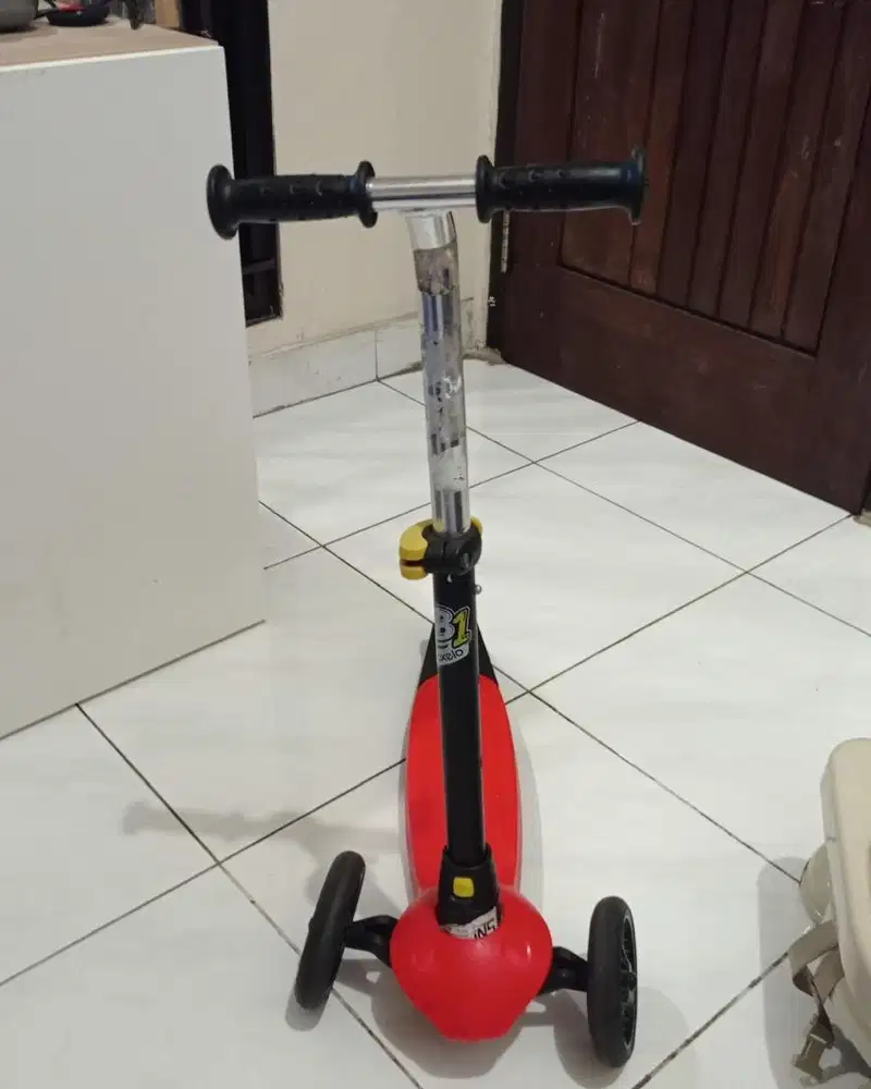 Scooter anak decathlon Red