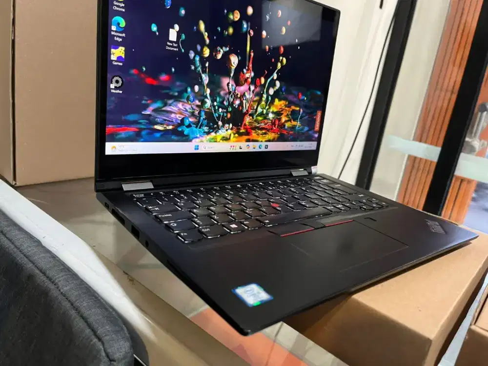 hp 14s-fq0xxx
-AMD ryzen 3 3250U
-AMD radeon graph ssd 256