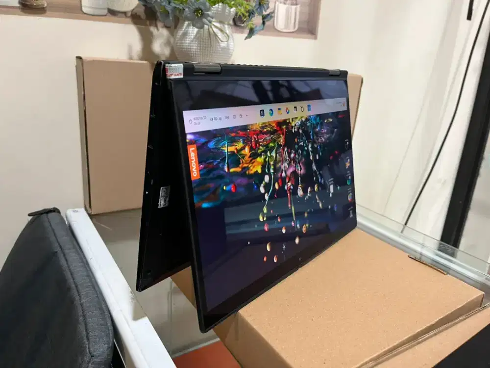 hp 14s-fq0xxx
-AMD ryzen 3 3250U
-AMD radeon graph ssd 256