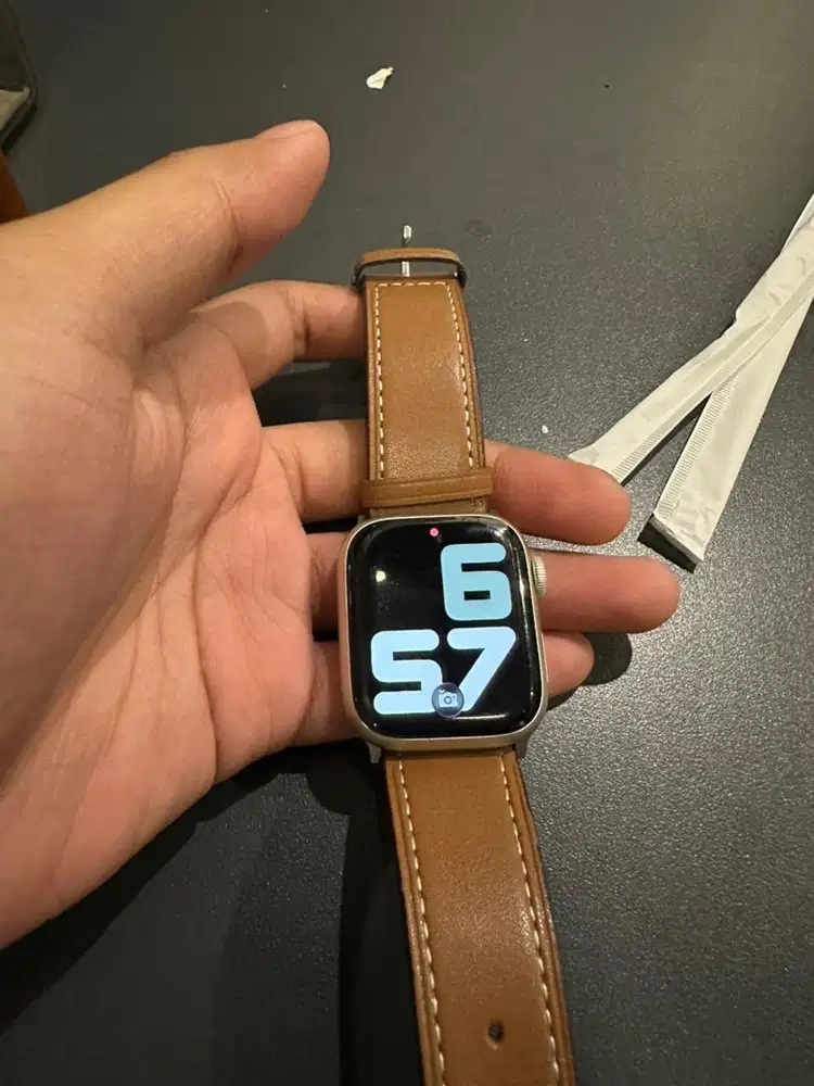 Apple Watch Series 8, 41 MM Starlight