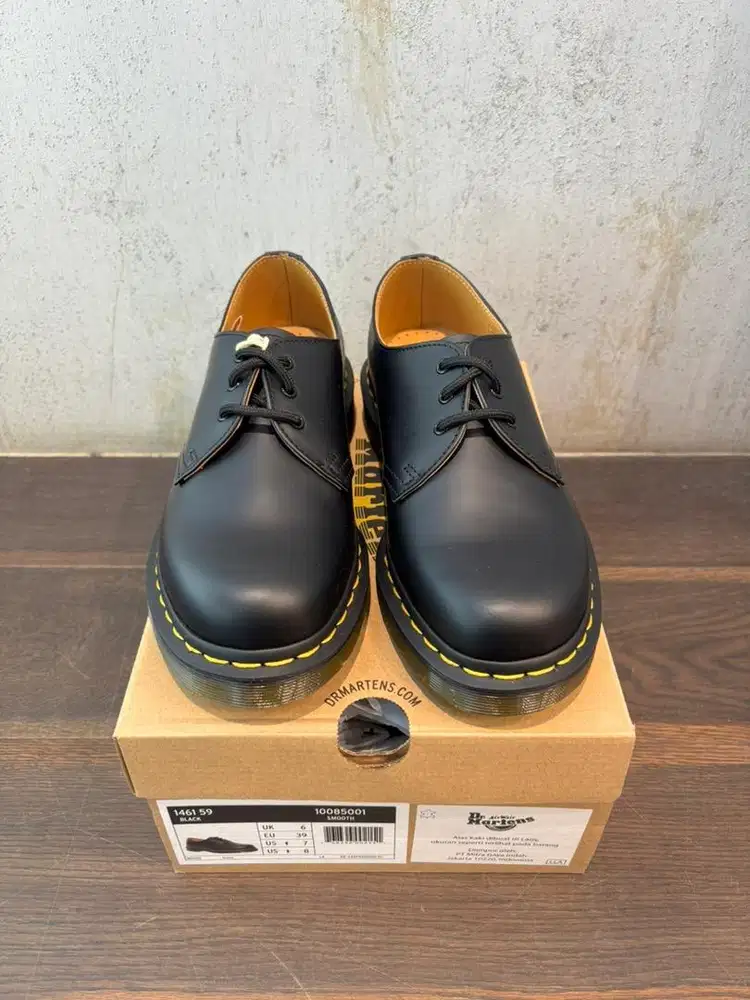 Dr Martens 1461 Black Smooth Original BNIB