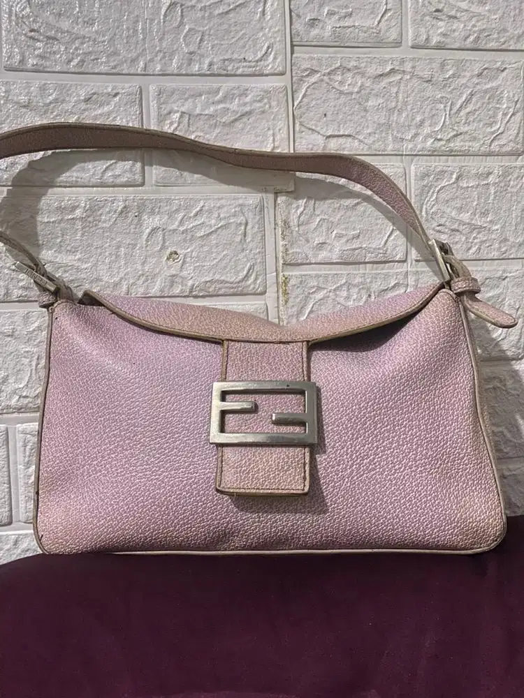 Fendi Baguette leather handbag