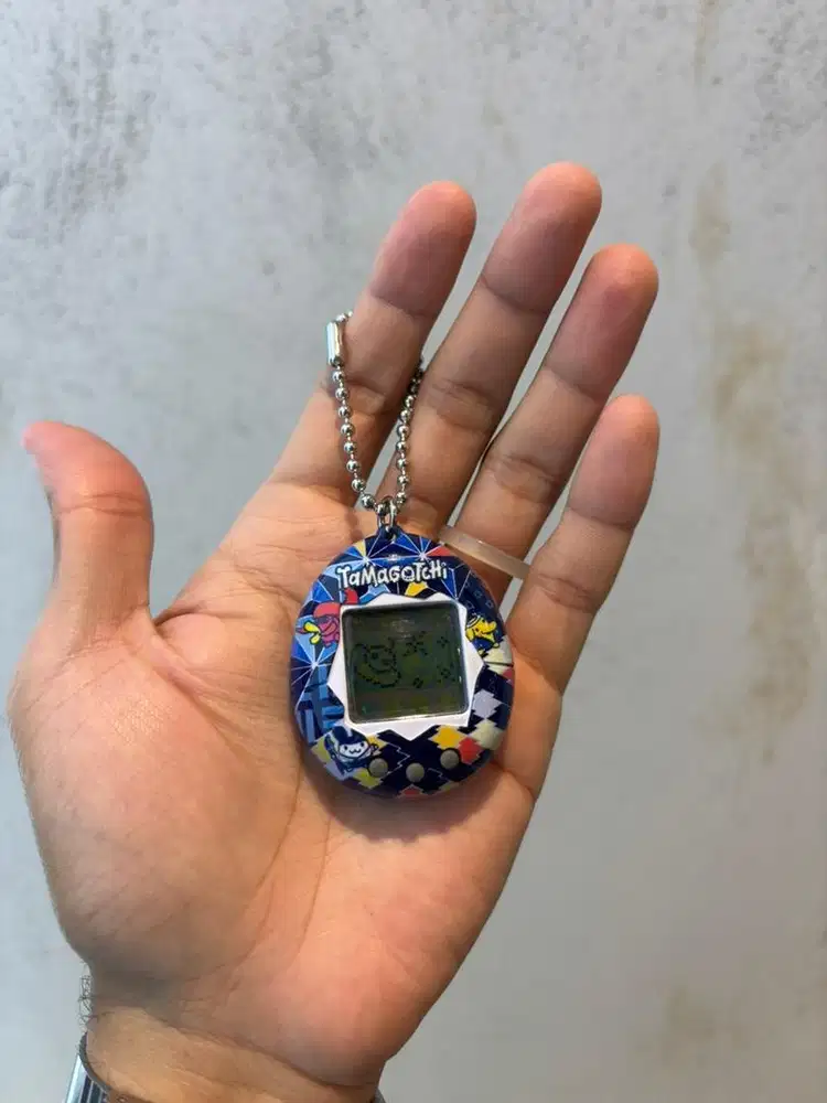 Tamagotchi Gen 2 Limited Edition Seasonal