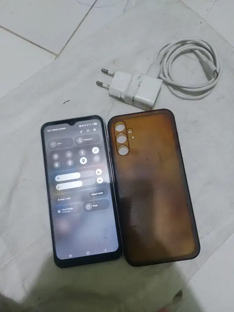 Samsung A14 5G second like New