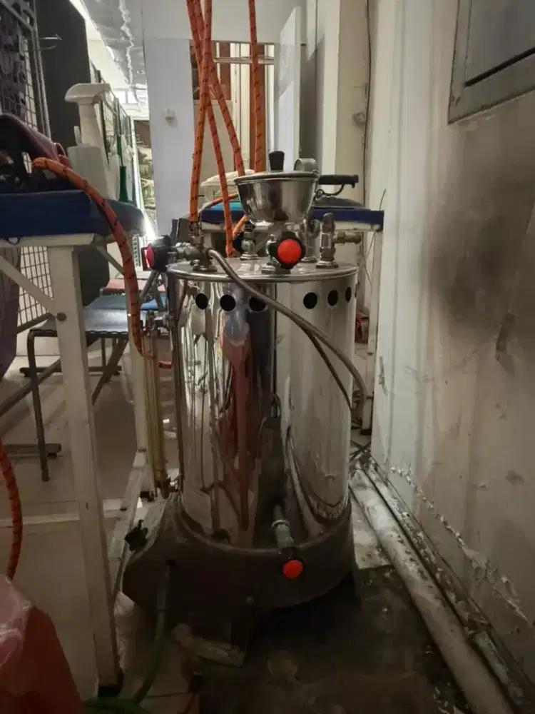 Setrika uap laundry