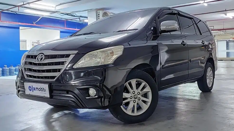 TDP 7,JT, Toyota Kijang Innova 2.0 G Bensin-AT HItam 2012