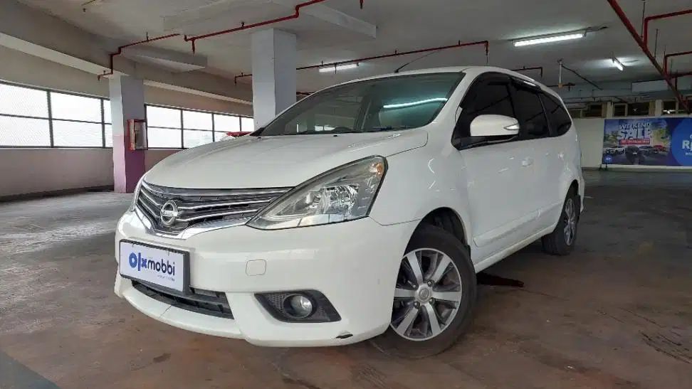 TDP 6,JT, Nissan Grand livina 1.5 XV Bensin-AT Putih 2016