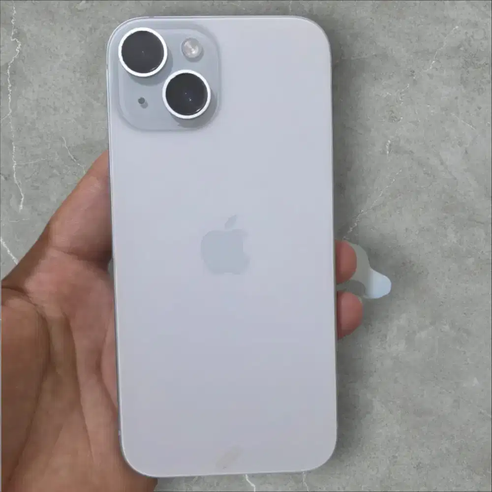 Iphone 15 128 GB ibox Garansi On