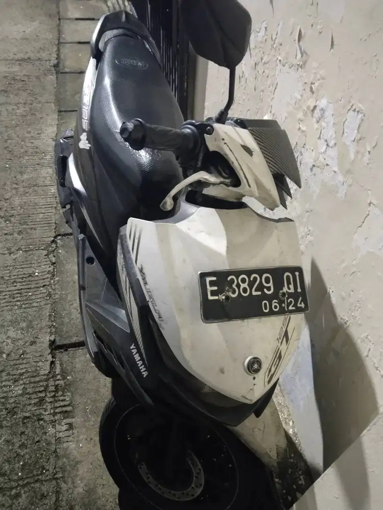 DI JUAL MOTOR XEON GT 125 WARNA PUTIH TAHUN 2014