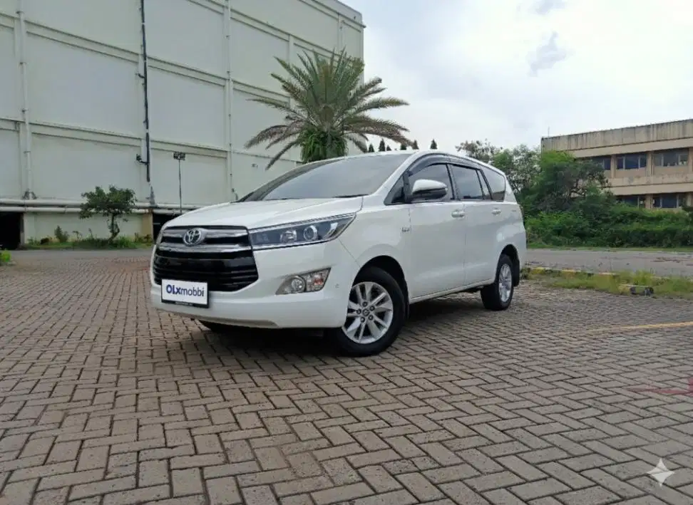 TDP 14JT, Toyota Kijang Innova 2.0 V Bensin-AT Putih 2019