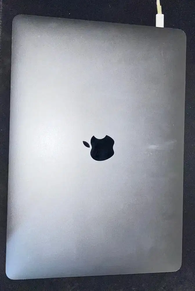 Macbook Pro 2019 13 inch 8/256