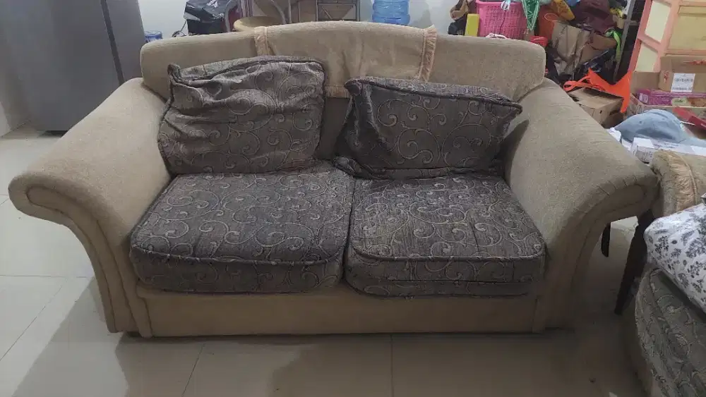 Sofa Rumah Bekas