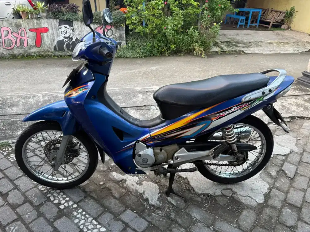Karisma kharisma THN 2005 plat AB Bantul