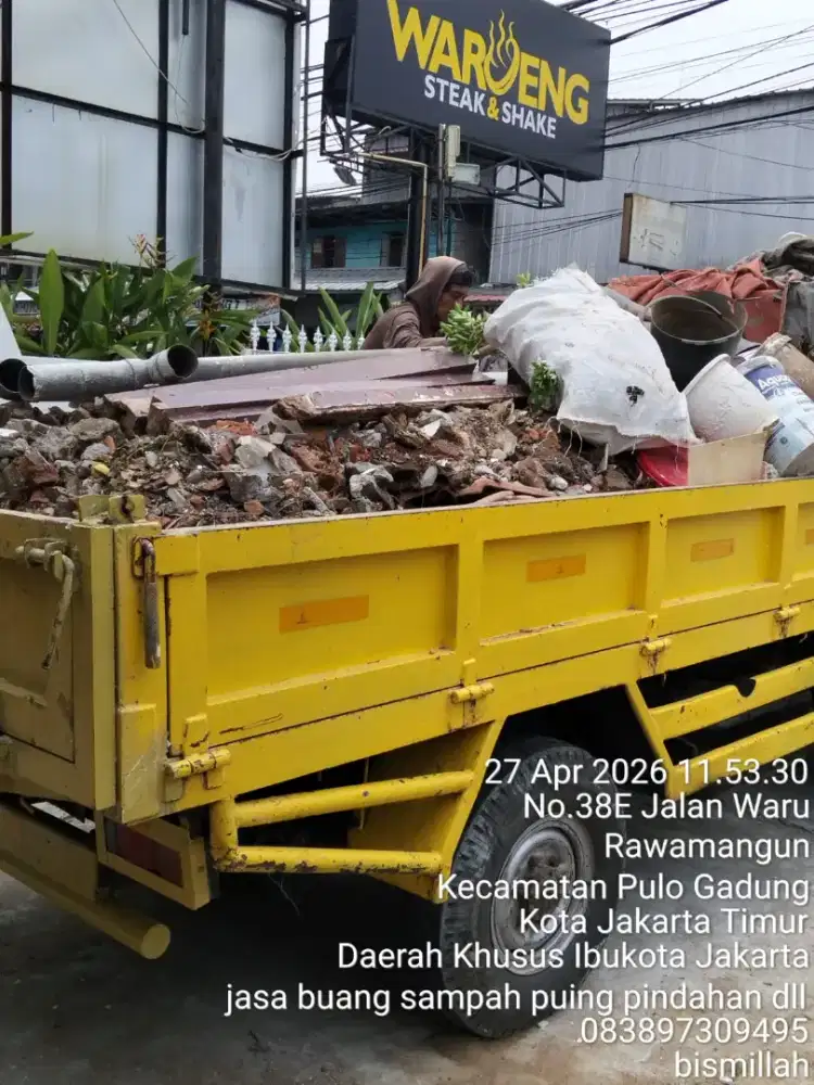 Jasa buang puing dan buang sampah
