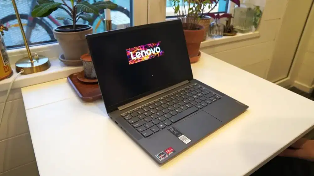 Kredit laptop LENOVO IDEAPAD SLIM 3 14 I3 Proses mudah dan cepat
