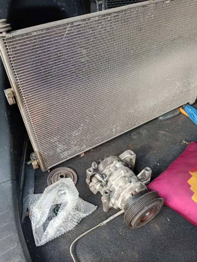 Konpresor dan kondensor ac honda beb 2016