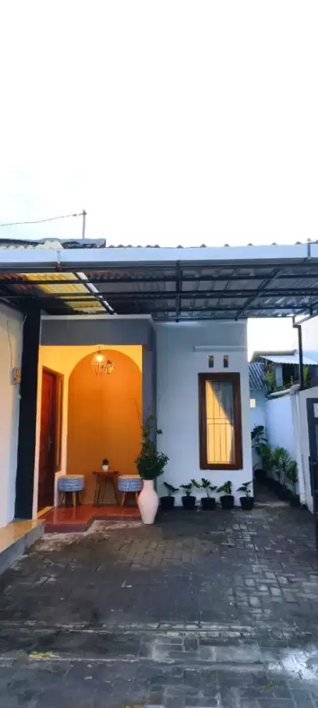 Rumah plus furniture dalam perumahan Pleret asri Bantul Yogyakarta