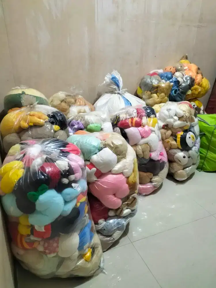 Rendom boneka prilove
