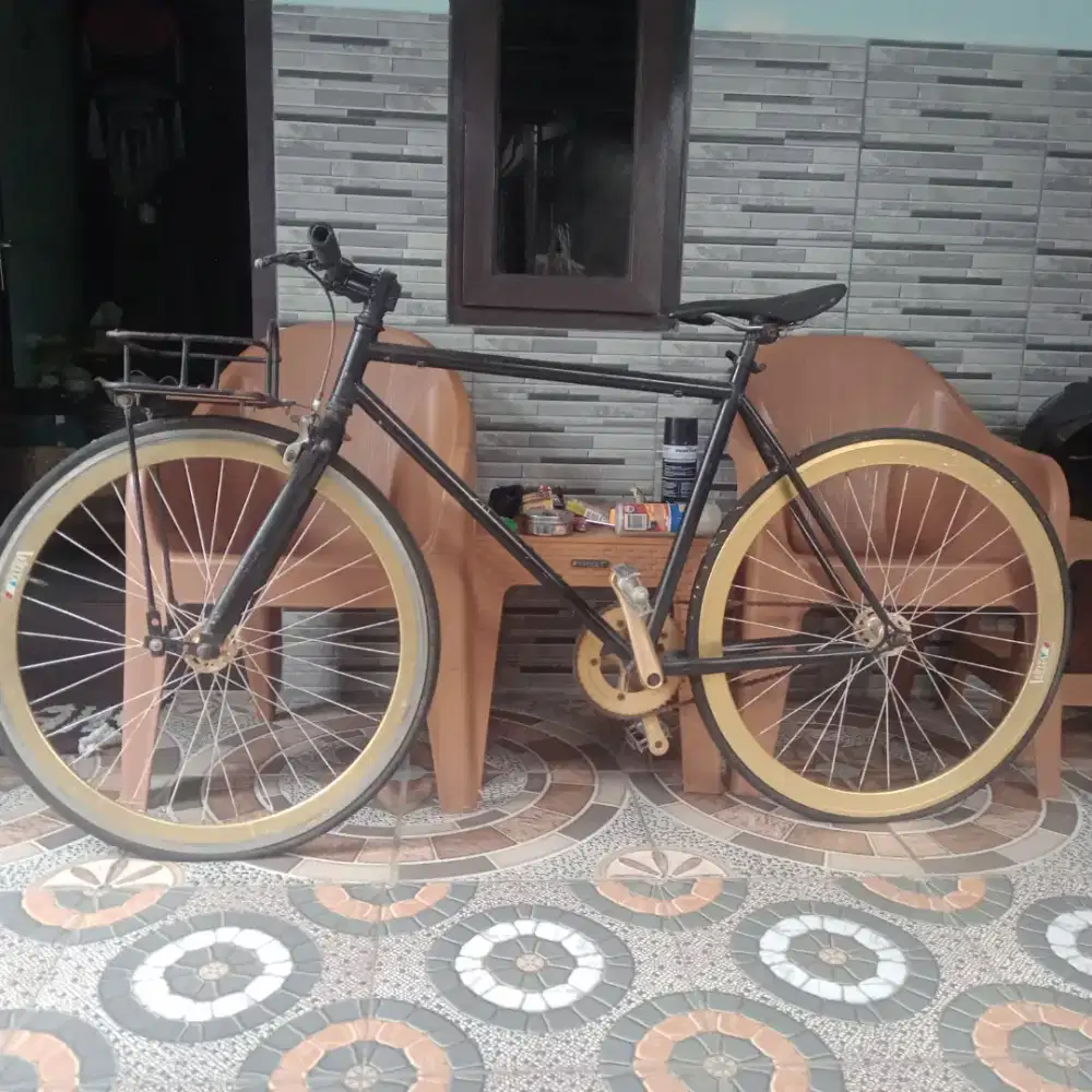Sepeda fixy siap pakai