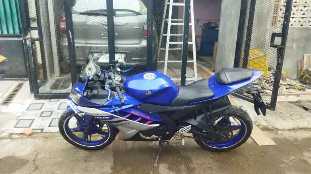 jual cepat. suzuki R15 tahun 2017