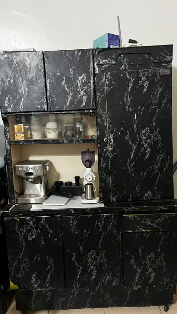 Lemari penyimpanan (kopi,dll)