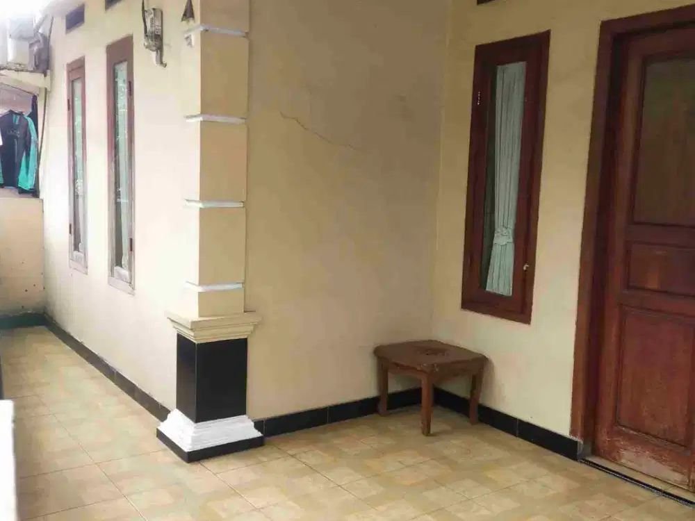 Dijual Rumah Berikut Kios di Mustika jaya Bekasi Kota