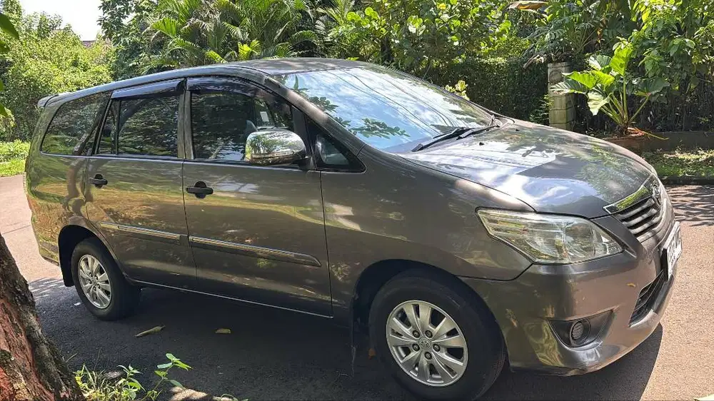 2012 Toyota Innova E