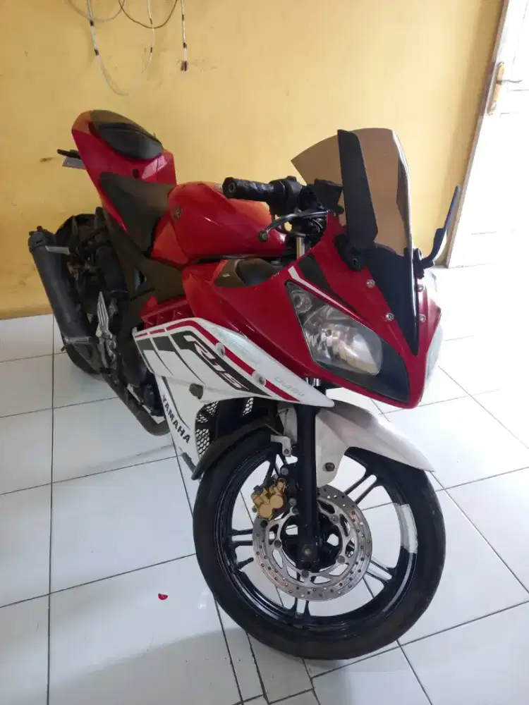 Yamha r15 ss lengkap