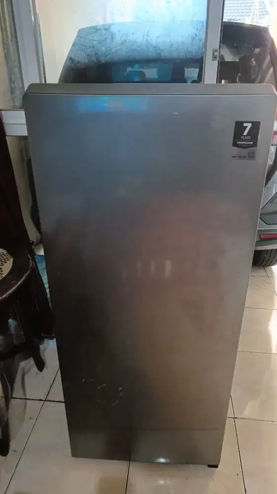 Kulkas AQUA AQR D225 1 Pintu 180 L