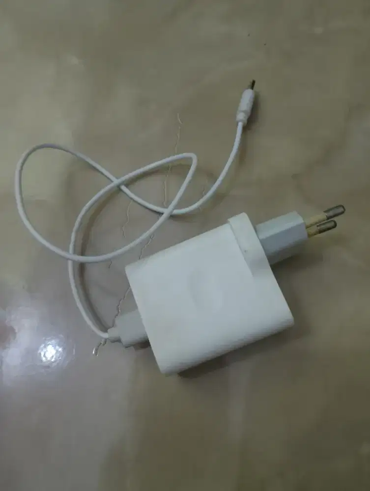 Charger realme second