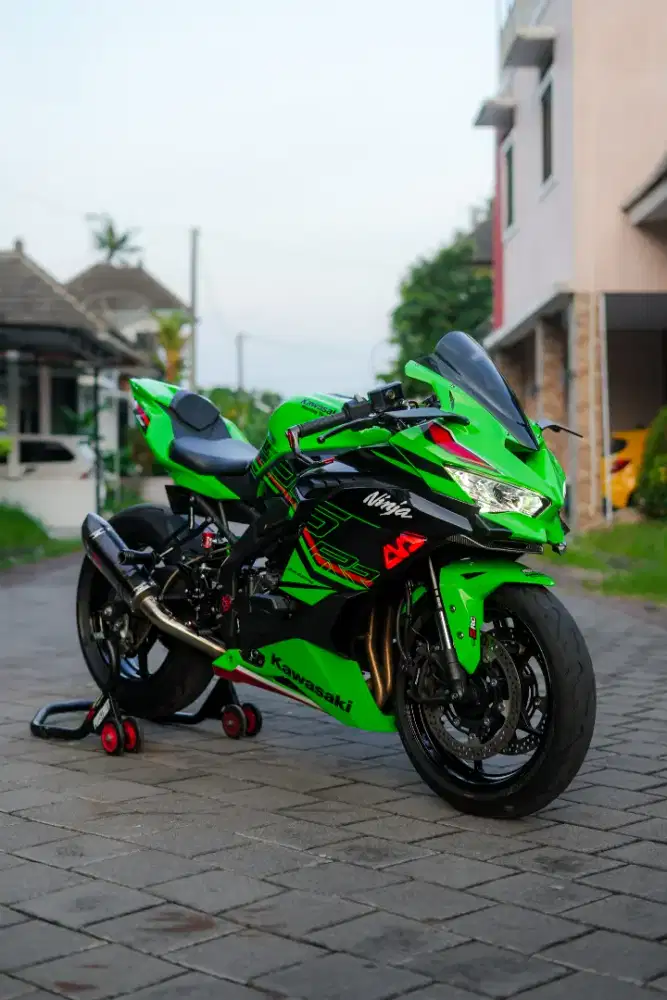 Ninja Zx25R-R KRT ABS QS plat AB Sleman
