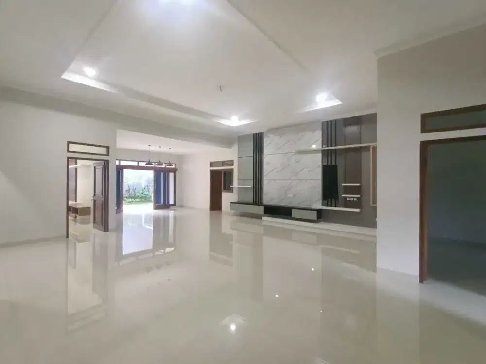 Jual Rumah Lux Modern Minimalis di Batununggal