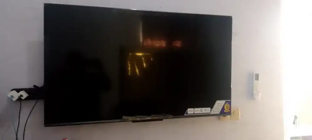 Smart TV polytron 4K frameless 55 inch