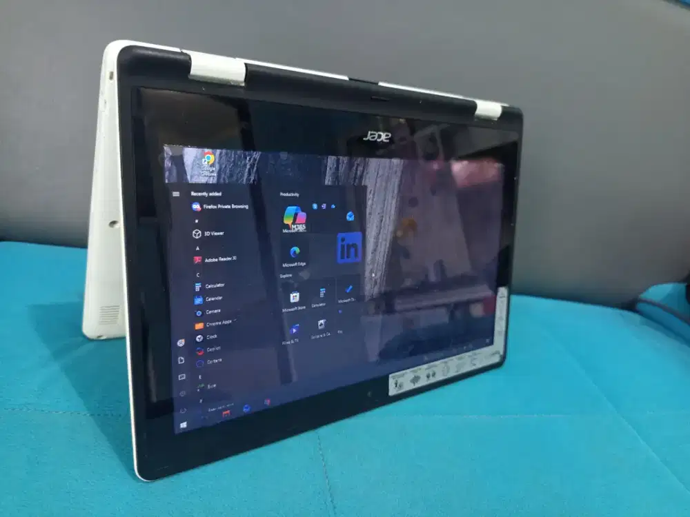 Laptop/Notebook Acer touchscreen ram 4gb/320gb . Siap pakai