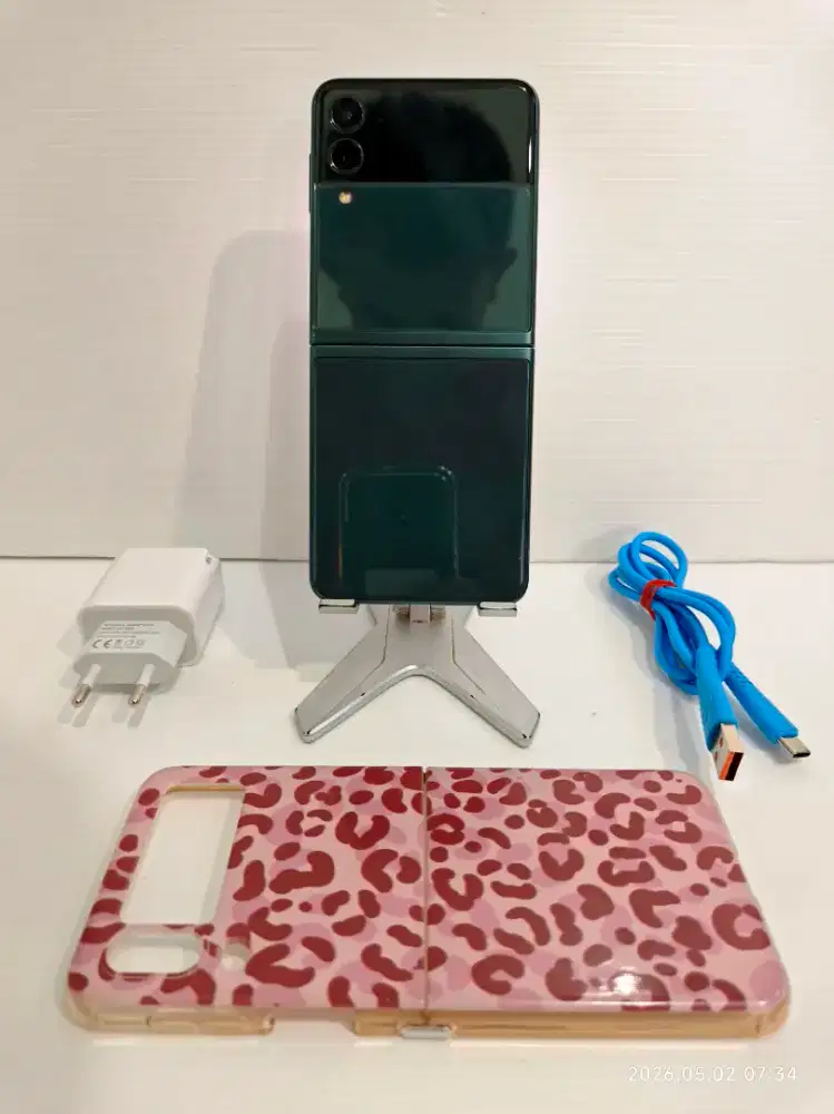 Samsung Z Flip 3 8/256 Gb mulus98% Lighsaber dipinggir 1 garis bsTT/BT