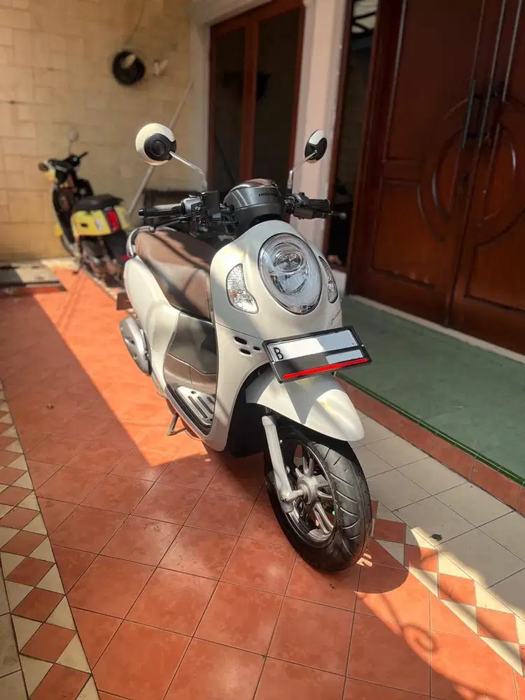 B-DKI KEYLESS! HONDA SCOOPY PRESTIGE TAHUN 2024 SMARTKEY GRESS!