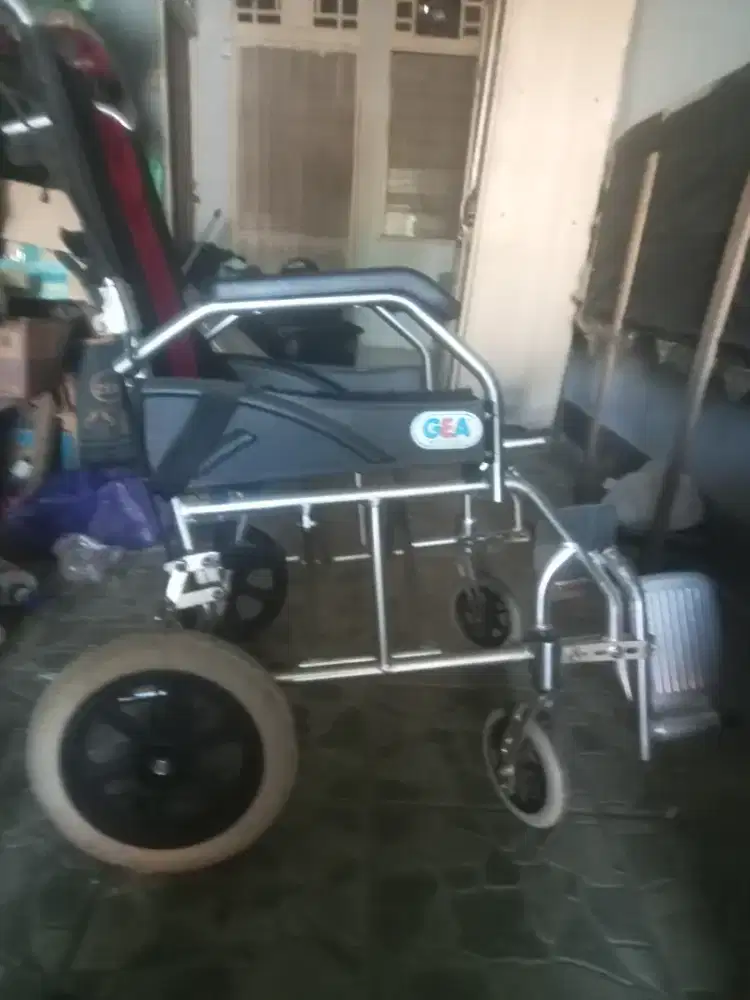Jual kursi roda msh bagus