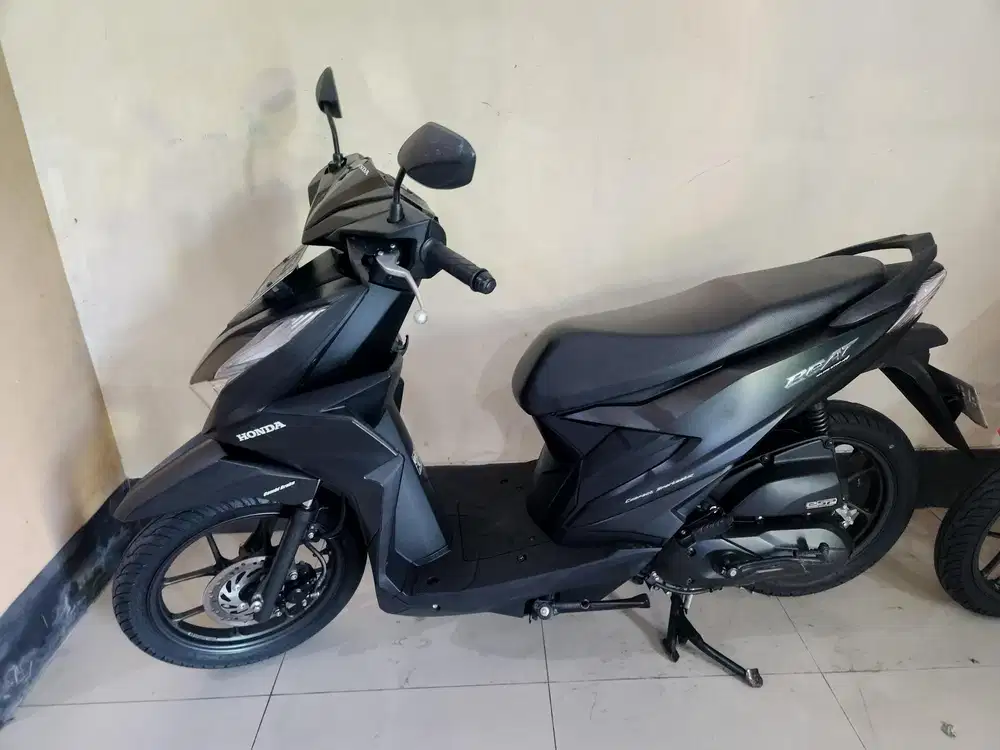 Beat deluxe hitam doff 2022 low km Gbm