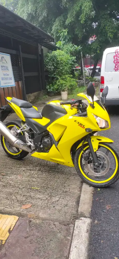 Jual honda CBR250 r th 2014
