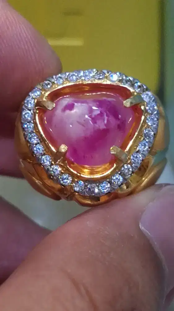 Ruby burma belang windusara