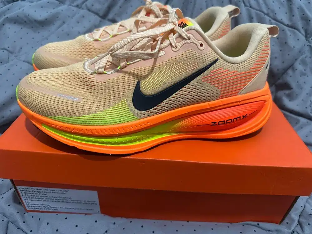 NIKE VOMERO 18 size 45